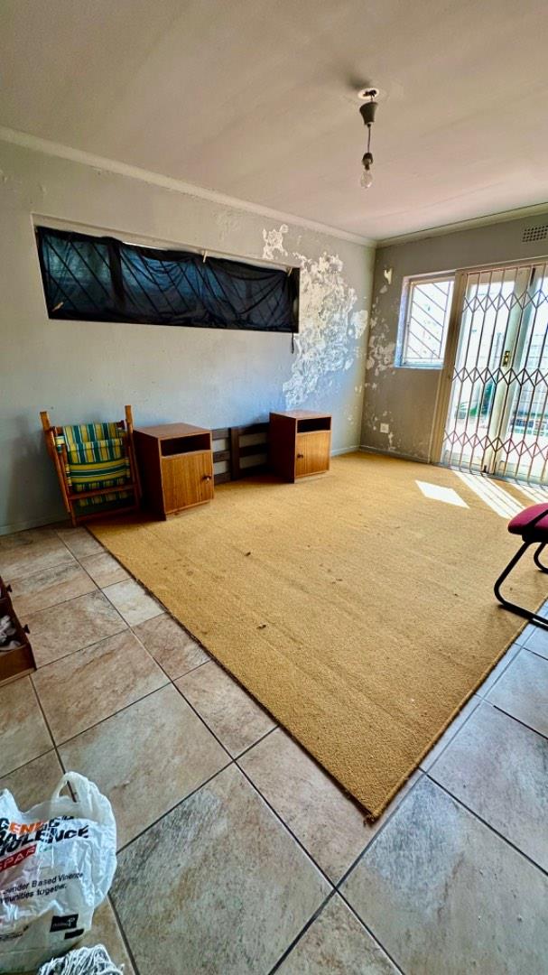 4 Bedroom Property for Sale in Sybrand Park Western Cape